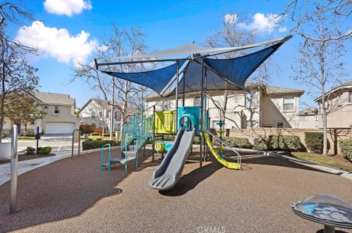 42056 Calabria Dr, Temecula CA  92591-5721 exterior