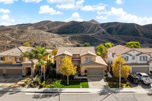 40945 Whitehall St, Lake Elsinore, CA 92532-1657