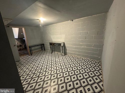 12112 Academy Rd, Philadelphia PA  19154-2903 exterior