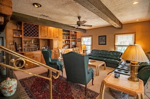 1355 Yahres Rd, Hermitage PA  16146-3643 exterior