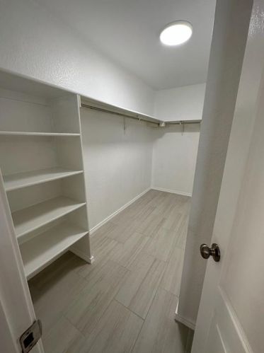 780 New Bridge Dr, Uhland TX  78640-5542 exterior