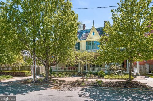 2222 17th St, Wilmington, DE 19806-2424