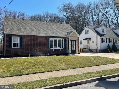 44 Deerwood Dr, Trenton, NJ 08619-1849