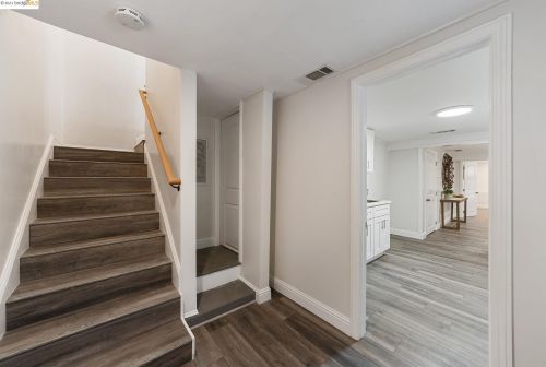 28 Camino Encinas, Orinda CA  94563-3335 exterior