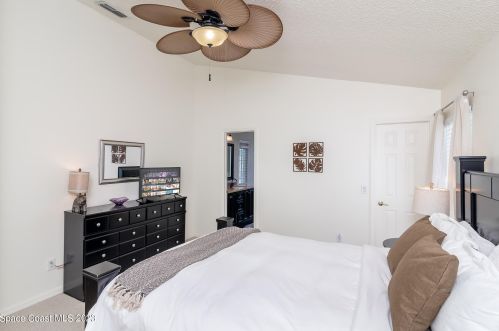 2631 Autumn Creek Cir, Kissimmee FL  34747-2236 exterior