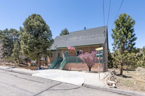 1240 Crestwood Dr, Big Bear City, CA 92314-9044