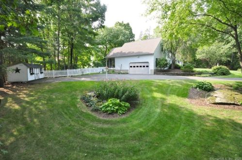 285 Battle St, Bristol, CT 06010-2300