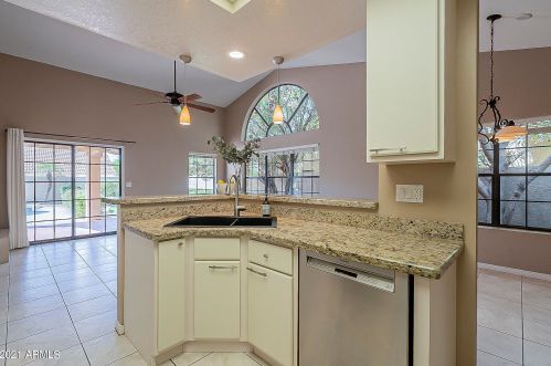 10175 Wood Dr, Scottsdale AZ  85260-9079 exterior