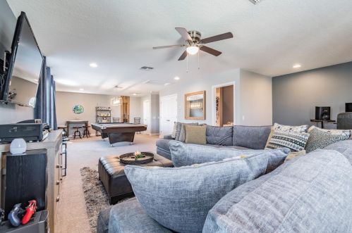 8236 Sequester Loop, Land O Lakes FL  34637-7592 exterior