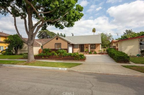 10844 Casanes Ave, Downey, CA 90241-4005