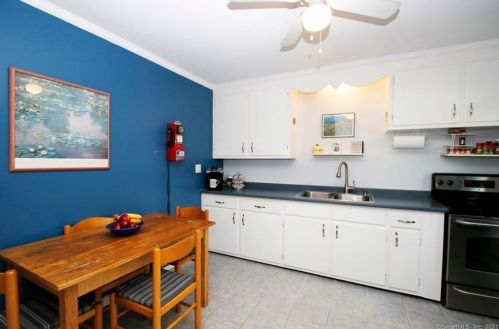 12 Whitlock Ave, Bethel CT  06801-2837 exterior