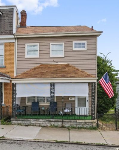 343 Boggs Ave, Pittsburgh PA  15211-2074 exterior