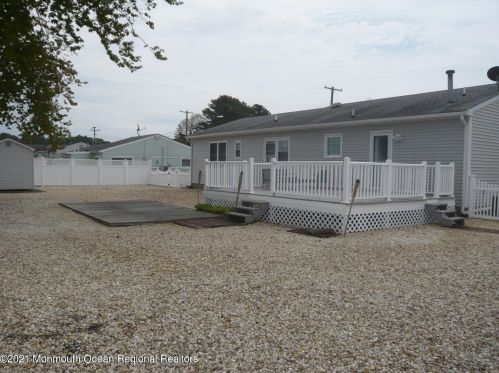 1010 Anchor Way, Lacey NJ  08731-4715 exterior