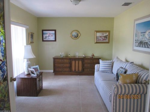 12 Maryland Rd, Lehigh Acres, FL 33936-6746