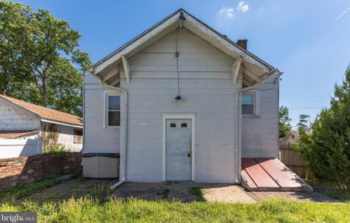 2215 Scovel Ave, Camden NJ  08110-1725 exterior