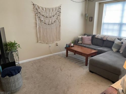 143 Conover Ter, Lebanon, NJ 08833-2179