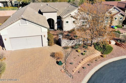 945 Sandstone Ct, Cornville, AZ 86325-4996