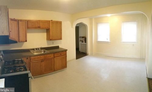 610 Genesee St, Trenton, NJ 08611-1416