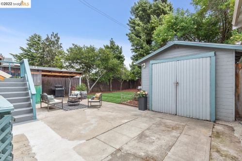 2714 60 Ave, Oakland CA 94605-1501 exterior