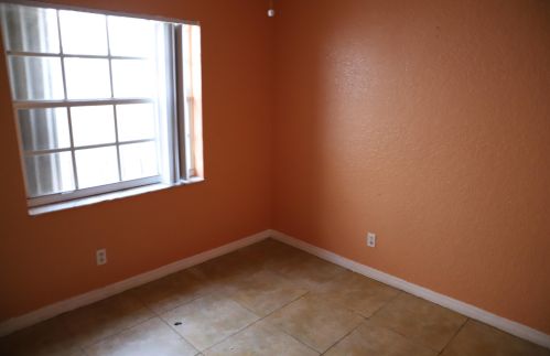8302 Bermuda Sound Way, Boynton Beach FL  33436-1728 exterior