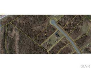 55 Island Ct, Easton, PA 18042-9582