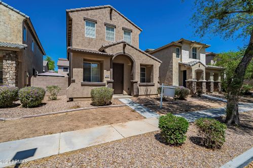 10028 Kingman St, Tolleson, AZ 85353-8323