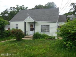 238 Platt St, Waterbury CT  06704-3035 exterior