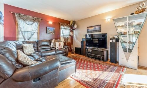 55 West Ave, Meadowmere Park, NY 11559-1013