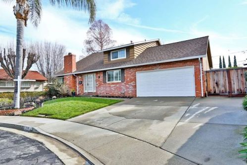 1818 Mckinley Ct, Concord, CA 94521-1315