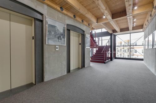 130 Water St, Milwaukee WI 53202-6018 exterior