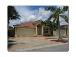 16467 85th Ln, Miami, FL 33193-5741