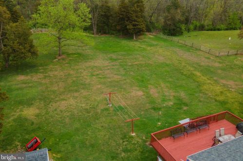 1822 Old Sumneytown Pike, Harleysville PA  19438-1129 exterior