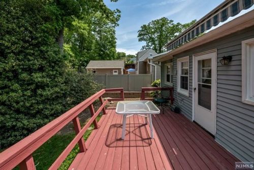 81 Mcnomee St, Oakland NJ  07436-2609 exterior