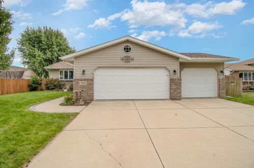 2993 Cypress Ln, Hobart, IN 46342-3588
