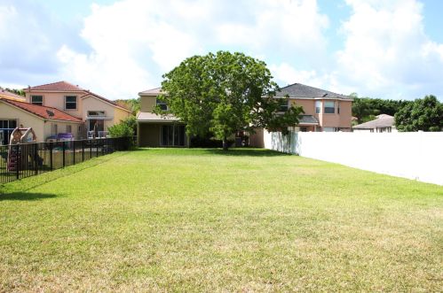9649 Wyeth Ct, West Palm Beach, FL 33414-6403