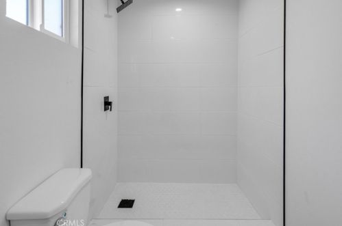 720 Palmer St, Compton CA  90220-1916 exterior