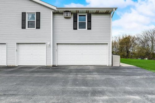 284 Minz Park Cir, West Bend WI  53095-5751 exterior