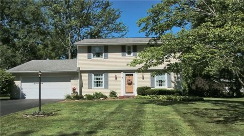 9 Blue Spruce Ln, Fairport NY  14450-2602 exterior