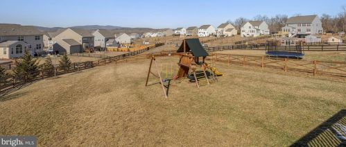 13503 Eagles Rest Dr, Leesburg VA 20176-5035 exterior