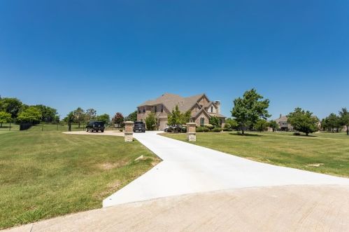 841 Saddlebrook Dr, Allen TX  75002-7683 exterior