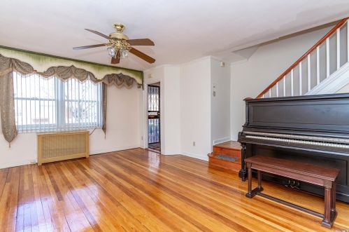 114-71 225th St, Jamaica, NY 11411-2012