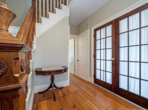 111 South St, Bethel CT  06801-2431 exterior