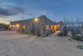 1742 Cloud Rd, Phoenix, AZ 85086-8736