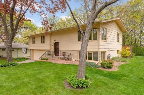 8549 Zenith Rd, Minneapolis, MN 55431-1550