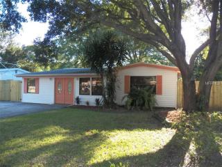 218 Melody Ln, Largo, FL 33771-2635