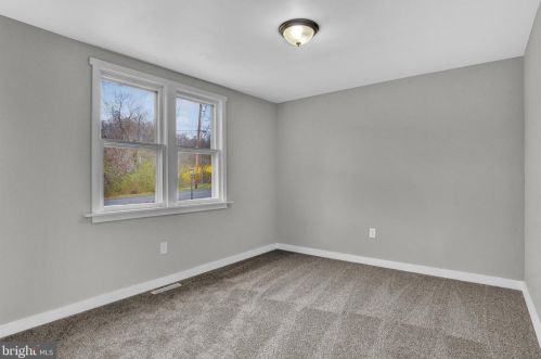 60 Gordon Dr, Carlisle PA  17013-8603 exterior