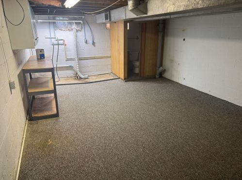 1913 Fairway Dr, Springfield OH 45504-1218 exterior