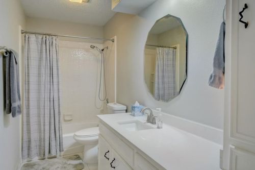 438 Starview Ln, Georgetown TX 78628-3832 exterior