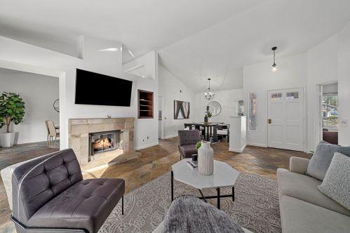 29083 Palm View St, Lake Elsinore CA  92530-7210 exterior