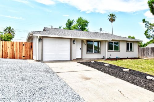 4204 Elkhorn Blvd, North Highlands, CA 95660-3505